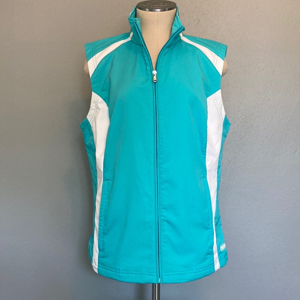 Charles River, lightweight athletic Vest